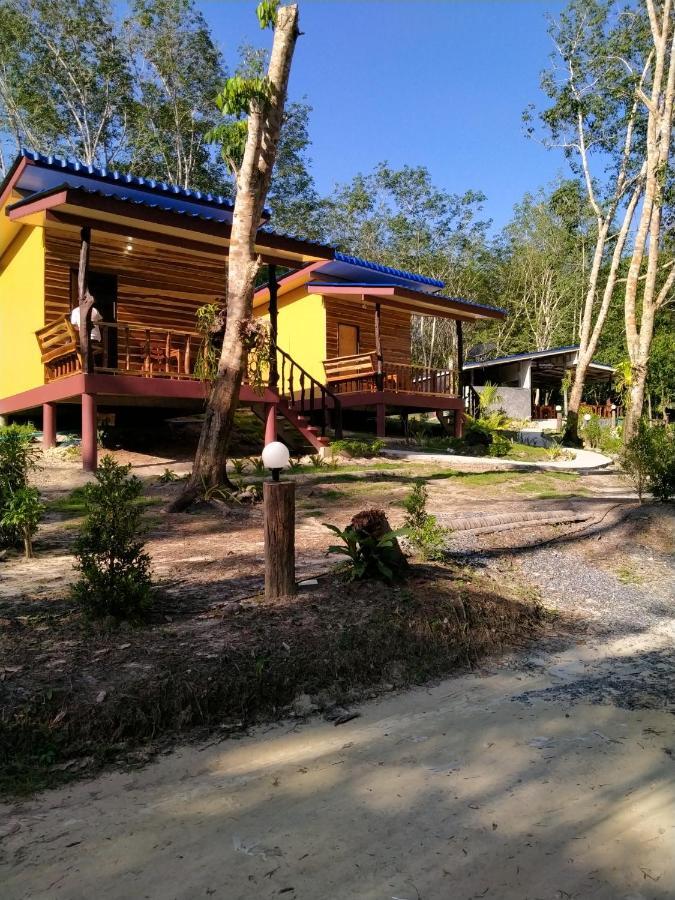 Baan Panseng Bungalow Ko Kut Екстер'єр фото