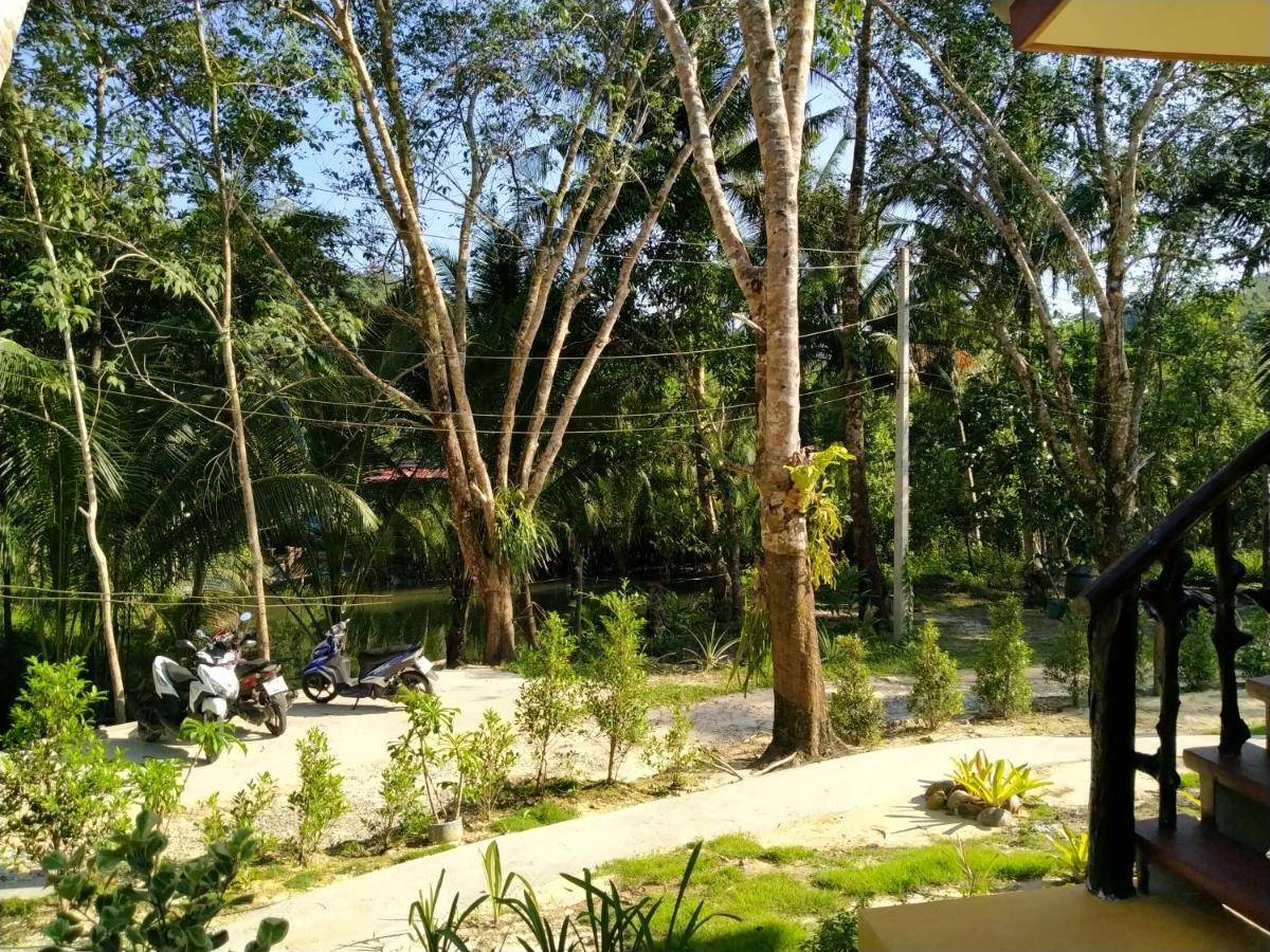 Baan Panseng Bungalow Ko Kut Екстер'єр фото